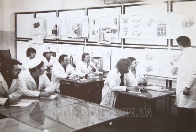 Архівне фото навчання фахівців